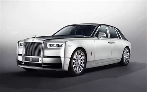 2023 Rolls-Royce Phantom EWB four-door saloon Specifications | CarExpert