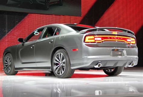 First Look: 2011 Dodge Charger SRT8 | TheDetroitBureau.com