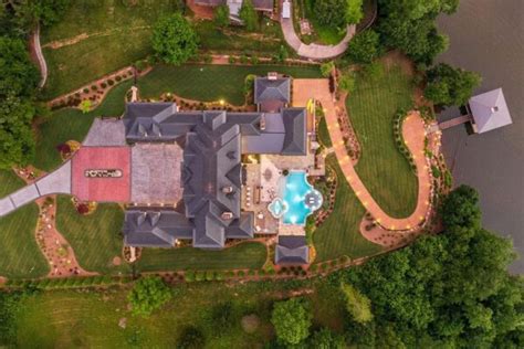 Exceptional Luxury Estate in Tennessee Boasts Equally Impressive Resort ...