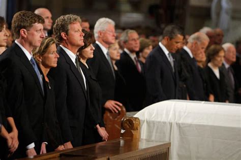 Funeral Honors Kennedy's Legacy - Photo 8 - Pictures - CBS News