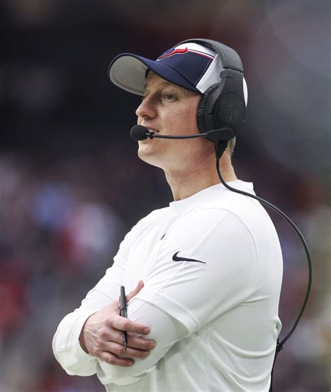 OC Bobby Slowik To Stay With Texans