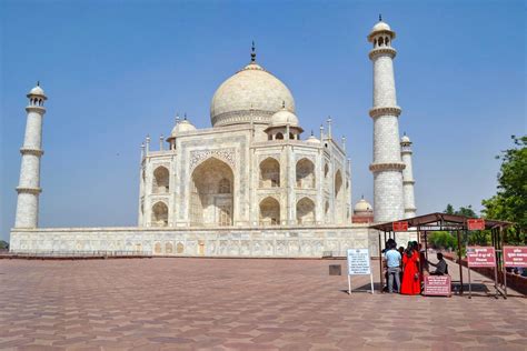 Let the history of Taj Mahal continue as it is: Supreme Court | Flipboard