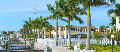 Dock - Barefoot Beach Resort