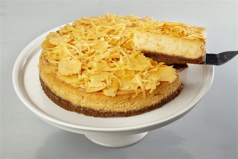 QUESO DE BOLA BAKED CHEESECAKE