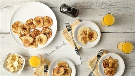 Banana-Filled Pancakes- Martha Stewart - YouTube