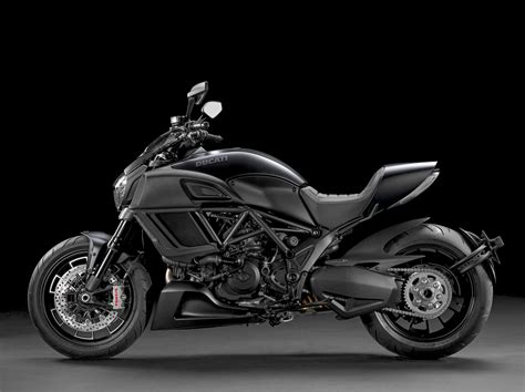 2016 Ducati Diavel Review