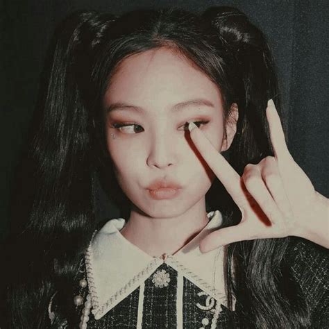 Jennie icon black | Celebrities, Blackpink, Black pink