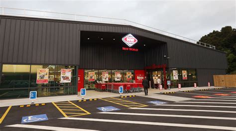 Taumarunui's bigger, brighter New World opens - Inside Retail New Zealand