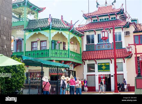 Shopping Chinatown Los Angeles Stock Photo: 56578676 - Alamy