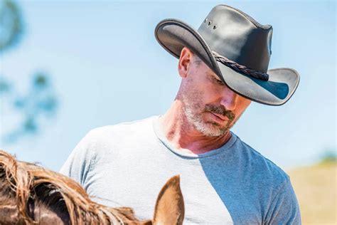 How to Choose the Perfect Vaquero Hat for You - UPLARN