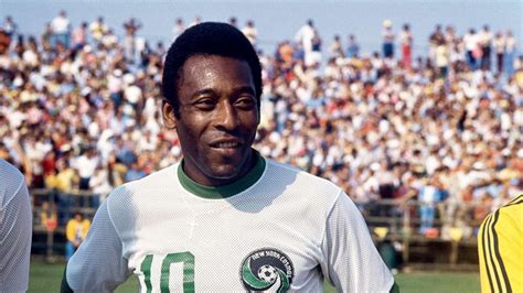 Brazilian soccer legend Pelé dead at 82 - ABC13 Houston