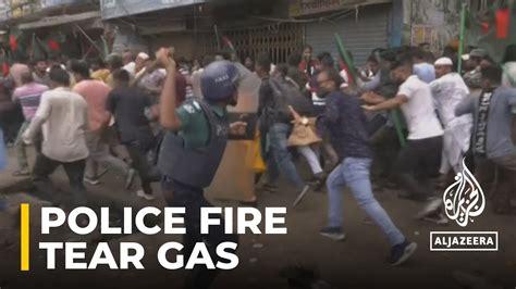 Bangladesh protests: Police fire tear gas in Dhaka - YouTube