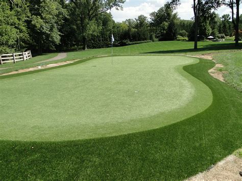 A little golf anyone? EasyTurf does custom putting greens for home and ...