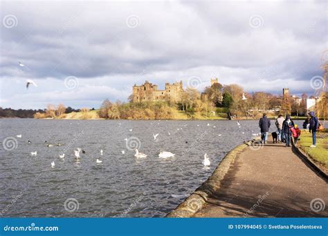 Families Enjoying Spells of Sunny Weather beside Linlithgow Loch at ...