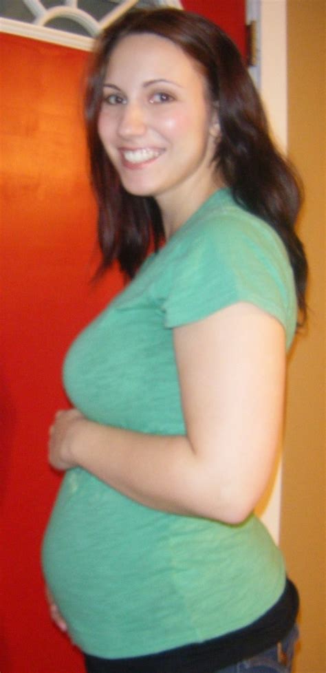 For the Love of all That is BABY: Baby Bump @ 20 Weeks!