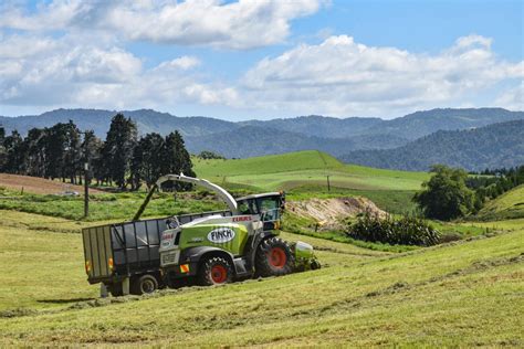 Grass & Maize Silage Harvesting | Finch Contracting