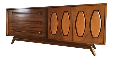 Vintage Mid Century Modern Credenza by Young Manufacturing Co. on Chairish.com | Mid century ...