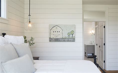 30+ Joanna Gaines Modern Farmhouse Bedroom Ideas - DHOMISH