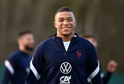 Kylian Mbappé in image rights row with France national team - Get ...