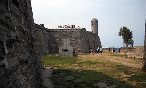 St. Augustine fort makes history fascinating & lively