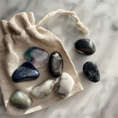 Third Eye Chakra Crystal Kit: Self-Understanding & Wisdom - Minera ...