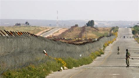 Egypt won't accept security changes on Gaza border: FM