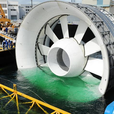 OpenHydro Tidal Turbine partly submerged : submechanophobia