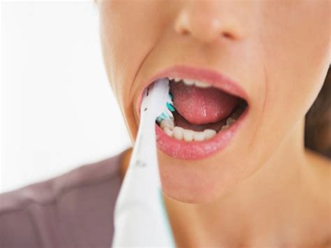 Oral Hygiene: Tongue Cleaning | Healthy Living