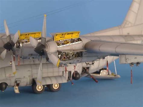 AC-130H Hercules "Spectre II" 1:72 | Model airplanes kit, Model planes, Model airplanes