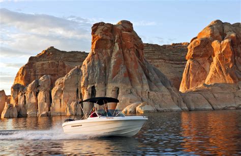 Lake Powell Resorts & Marinas (Page, AZ) - Resort Reviews - ResortsandLodges.com