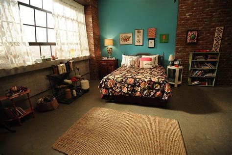 Is It Real? The New Girl Gang’s Quirky & Cozy L.A. Loft