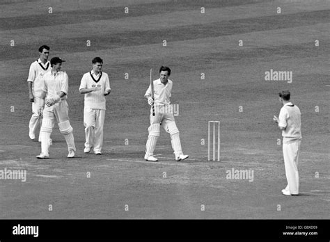 Oxford cambridge varsity cricket match hi-res stock photography and ...