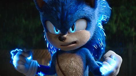 Sonic The Hedgehog 3 Unleashes First Look At Shadow | GIANT FREAKIN ROBOT