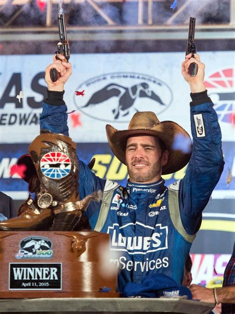 Jimmie Johnson wins at Texas off late-race pass