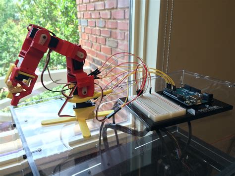 Elon Technology Blog / Making the Maker Hub: Printing a 3d printer, Arduino and construction pics