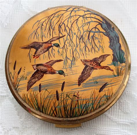 Stratton Powder Compact Mallard Ducks Lacquered Finish - Etsy UK | Mallard duck, Stratton, Etsy