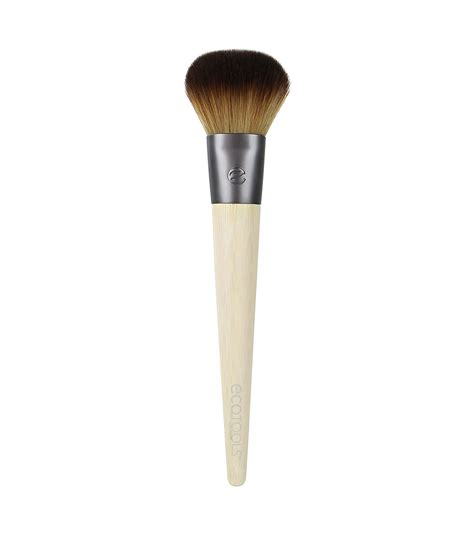 13 Best Blush Brushes for the Most Natural Flush | Who What Wear