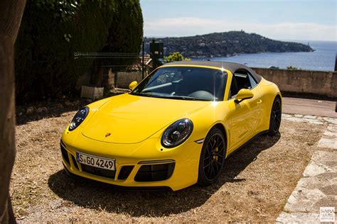 Porsche home delivery - Carrera 4 GTS Cabriolet