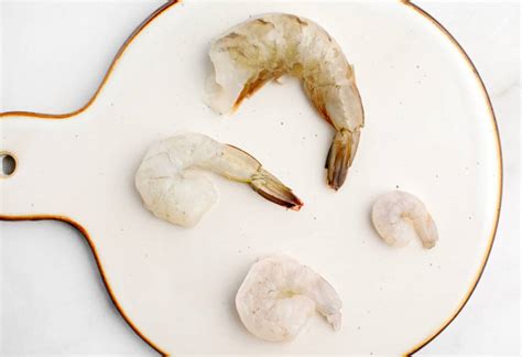 Shrimp Sizes and Counts per Pound (w/Shrimp Size Chart!)