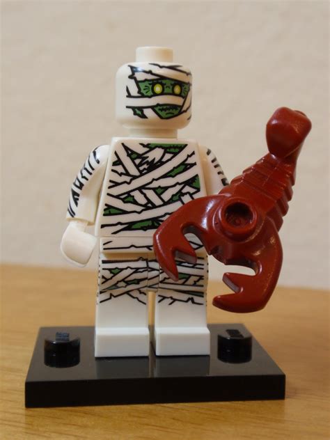 A Year of Toys: #10: LEGO Minifigures - Mummy