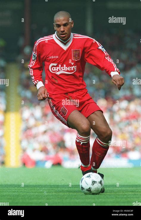 STAN COLLYMORE LIVERPOOL FC 21 August 1995 Stock Photo - Alamy