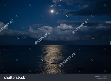 Night Sky Full Moon Reflection Sea Stock Photo 1012193215 | Shutterstock