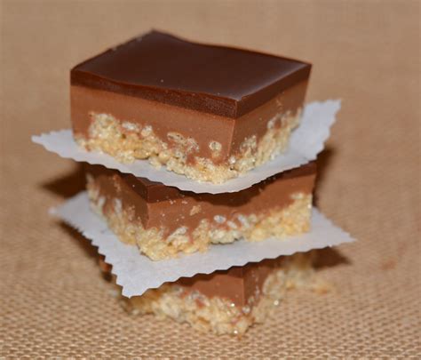 CARAMEL PEANUT BUTTER KRISPY BARS TOPPED WITH A THICK, CHOCOLATE GLAZE ...