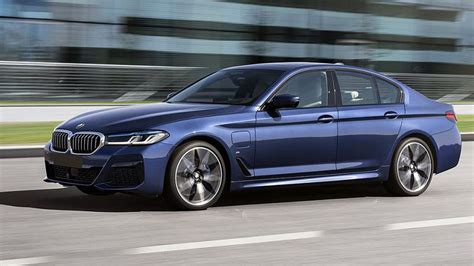 2022 BMW 5 Series: Choosing the Right Trim - Autotrader