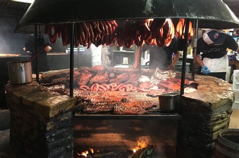 OMFG: Hill Country Barbecue Legend The Salt Lick Will Open A DFW ...