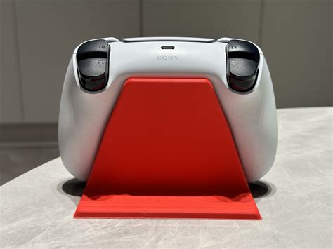 PS5 Dualsense Controller Stand V2 by Conrad Jun | Download free STL model | Printables.com