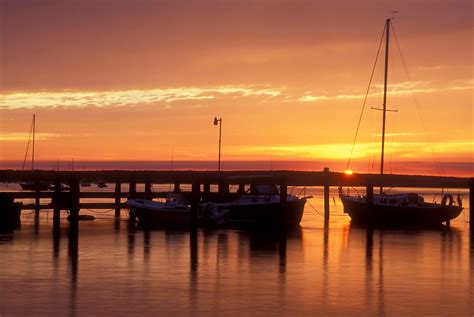 Westport, Ma - The Mosquitoe Sunset | Shot with 35MM Fuji Ve… | Flickr