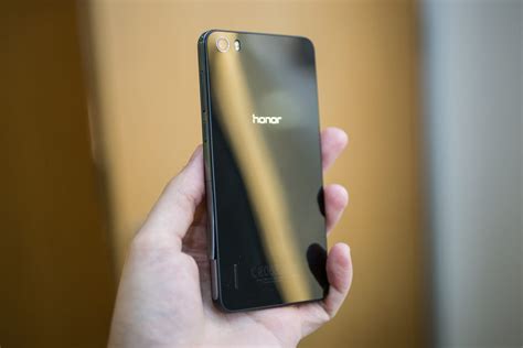 The glass, curves and top tech of the Honor 6 (pictures) - CNET