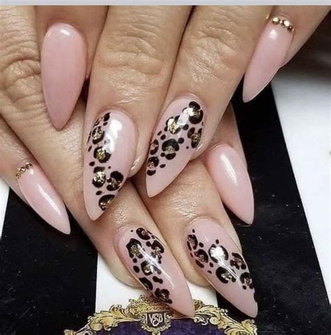 Pin by Maria Hernandez on Nails in 2020 | Leopard nail designs, Animal print nails, Leopard nails