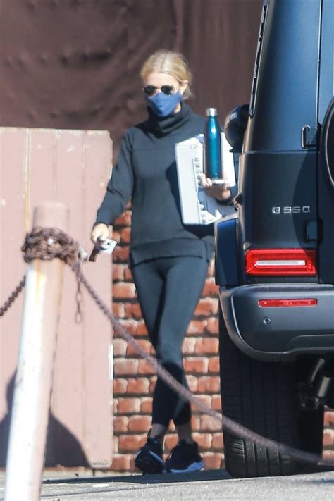 Gwyneth Paltrow in a Black Workout Clothes Leaves the Gym in Santa Monica 01/24/2021 – celebsla.com